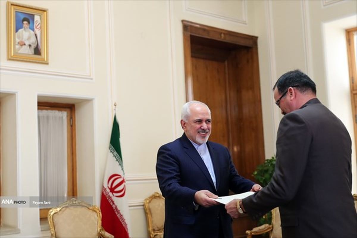 دیدار سفیر جدید ونزوئلا در تهران با ظریف