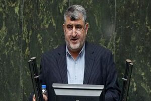 باید به سمت حل مشکلات زندگی و اقتصادی مردم حرکت کنیم /با انجام کارهای هیجانی موافقم نیستم