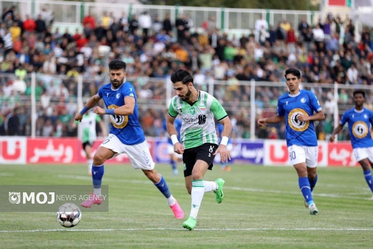 تیم استقلال و خیبر خرم آباد