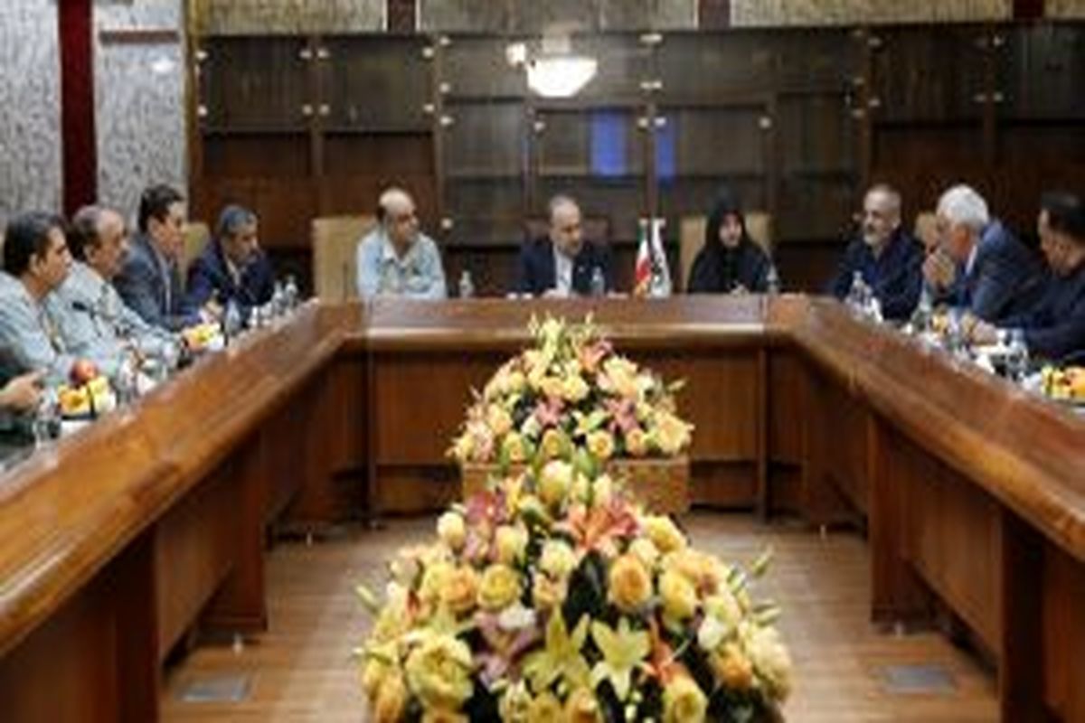 وزیر ورزش و جونان در فولاد مبارکه