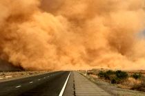 توده گرد و خاک از عراق و عربستان وارد خوزستان شد