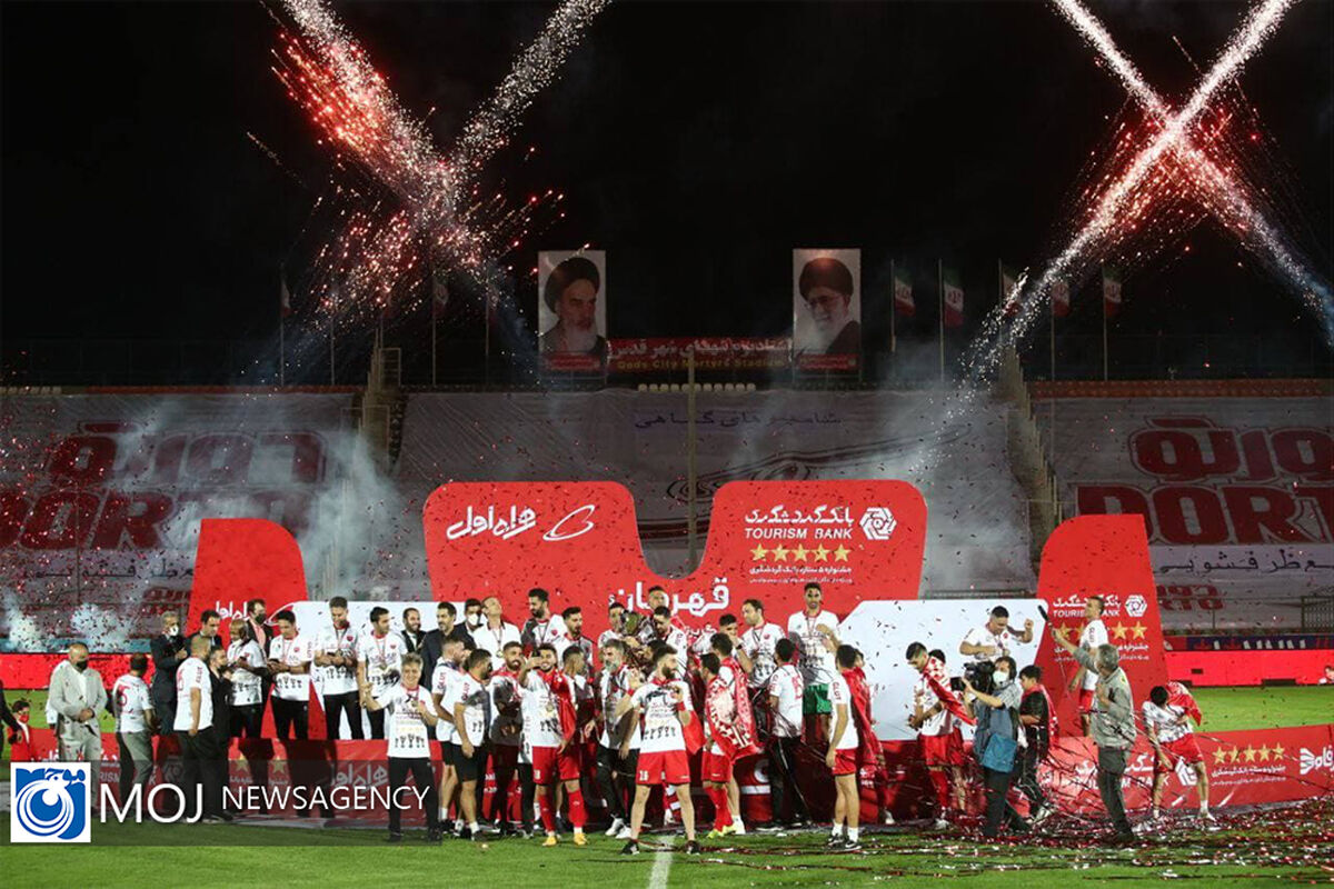 جشن قهرمانی پرسپولیس در بیستمین دوره لیگ برتر فوتبال