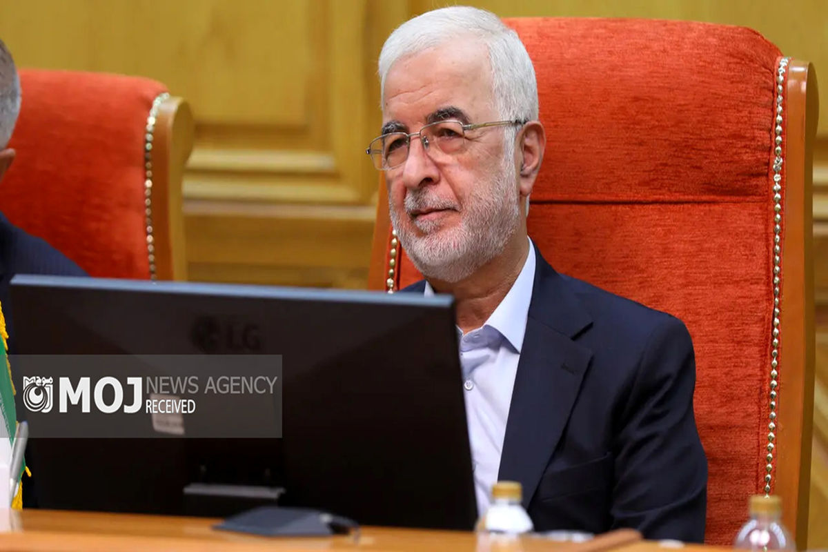 اسکندر مومنی + وزیر کشور