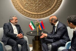 وزیران خارجه ایران و ارمنستان بر تدوین سند جامع مشارکت راهبردی توافق کردند