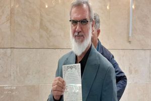 رویانیان کاندیدای چهاردهمین دوره انتخابات ریاست جمهوری شد 