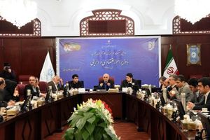 وزارت اقتصاد حذف مقررات زائد و کاهش زمان صدور مجوزها را در دستور کار دارد