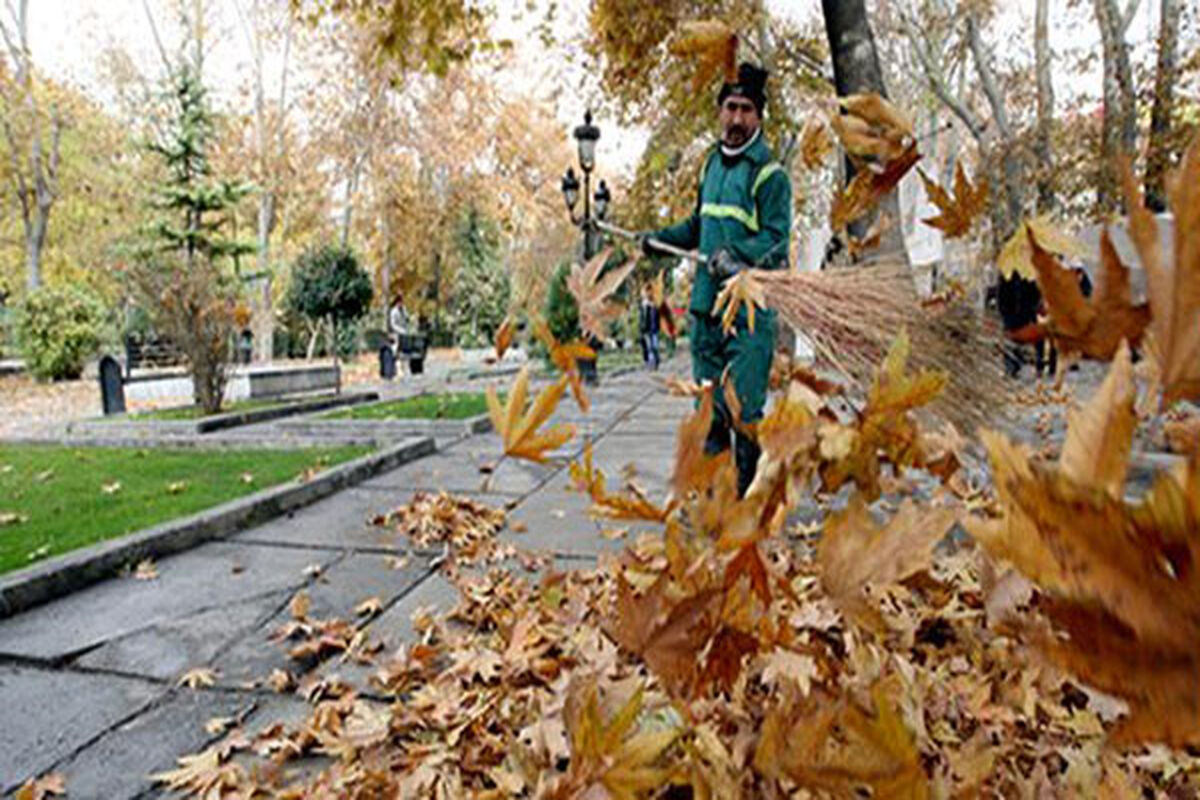 برگ پاییزی در اصفهان