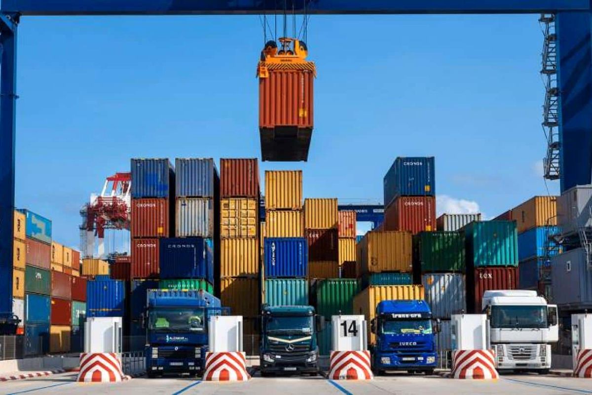 صادرات و واردات 