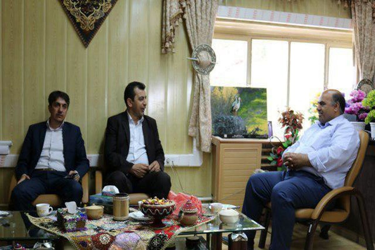 دیدارمدیرکل ورزش بافرماندارمریوان