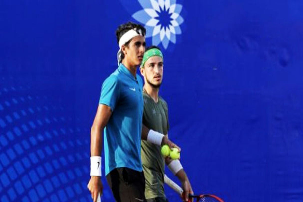 سینا مقیمی تنیسور