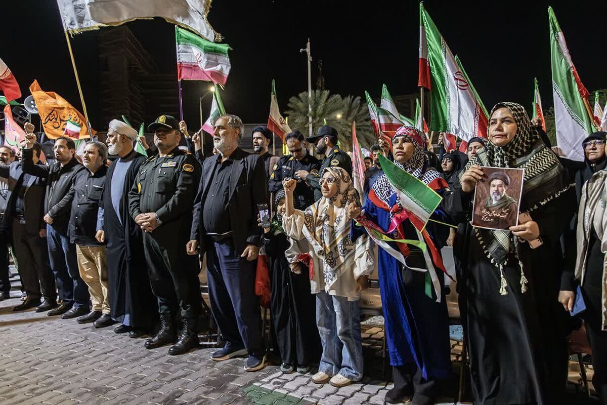 تجمع مردمی شب‌های اقتدار در کیش