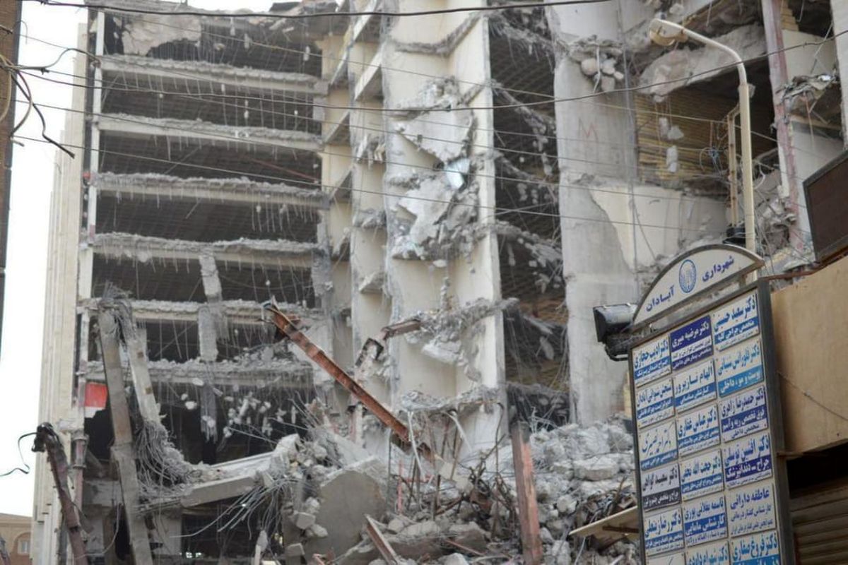 ریزش ساختمان