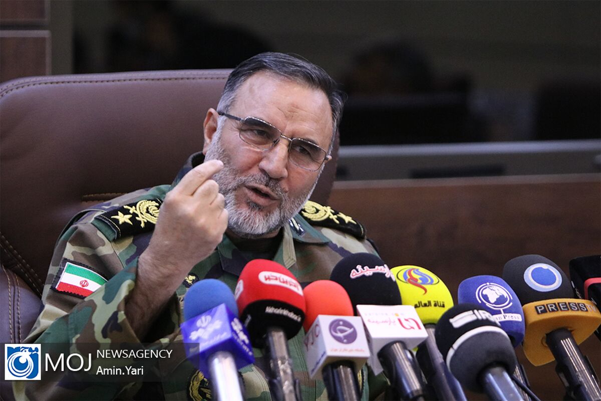 نشست خبری فرمانده نیروی زمینی ارتش