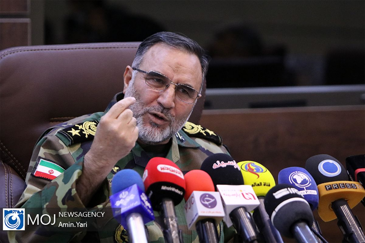 نشست خبری فرمانده نیروی زمینی ارتش