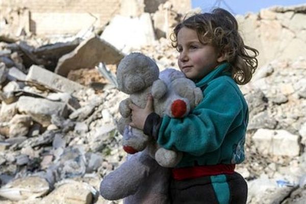 برای کاهش اضطراب جنگ در کودکان ابتدا والدین باید اضطراب خود را کنترل کنند