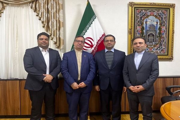 اعضای حزب موتلفه اسلامی با شیرغلامی دیدار کردند