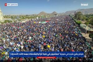 یمنی‌ها در حمایت از غزه راهپیمایی میلیونی‌ کردند