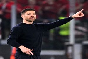 ژابی آلونسو لورکوزن را به بایرن‌مونیخ ترجیح می‌دهد