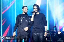 ماکان بند تیتراژ سریال کامیون را اجرا می کند