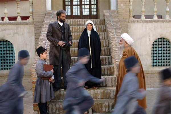 پخش فیلم تاریخی «یتیم‌خانه ایران» به کارگردانی ابوالقاسم طالبی از شبکه تهران