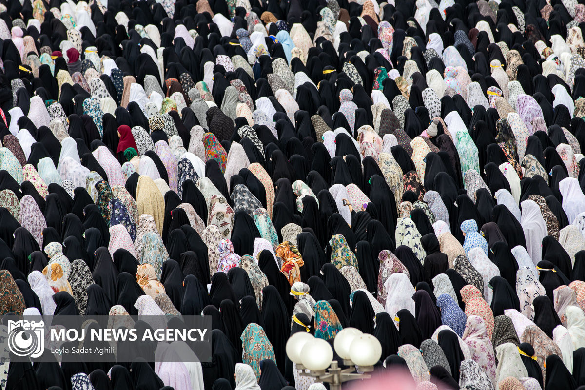 اقامه نماز عید فطر در مصلی امام خمینی(ره)