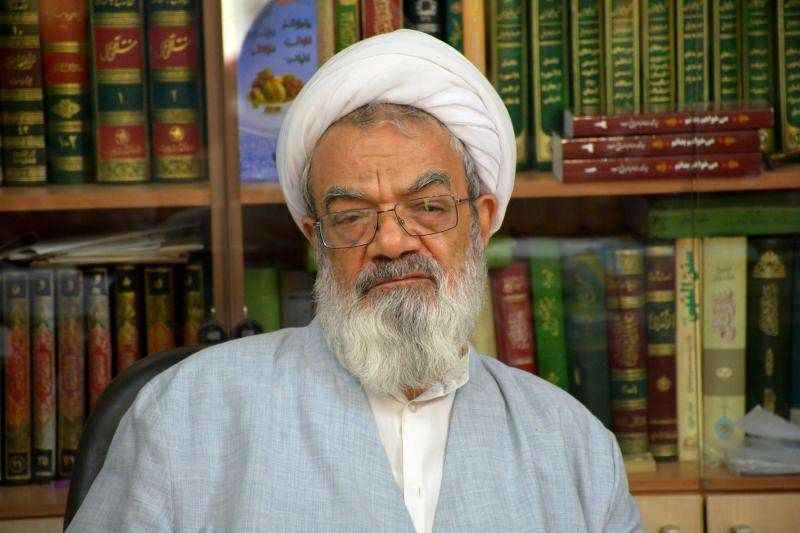 چادر یک ارزش است/ دشمن از حجاب هراس شدیدی دارد