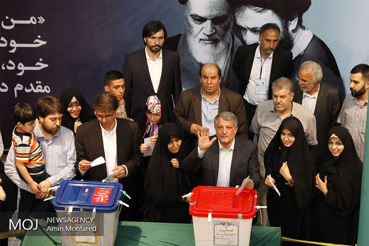 انتخابات در حسینیه جماران