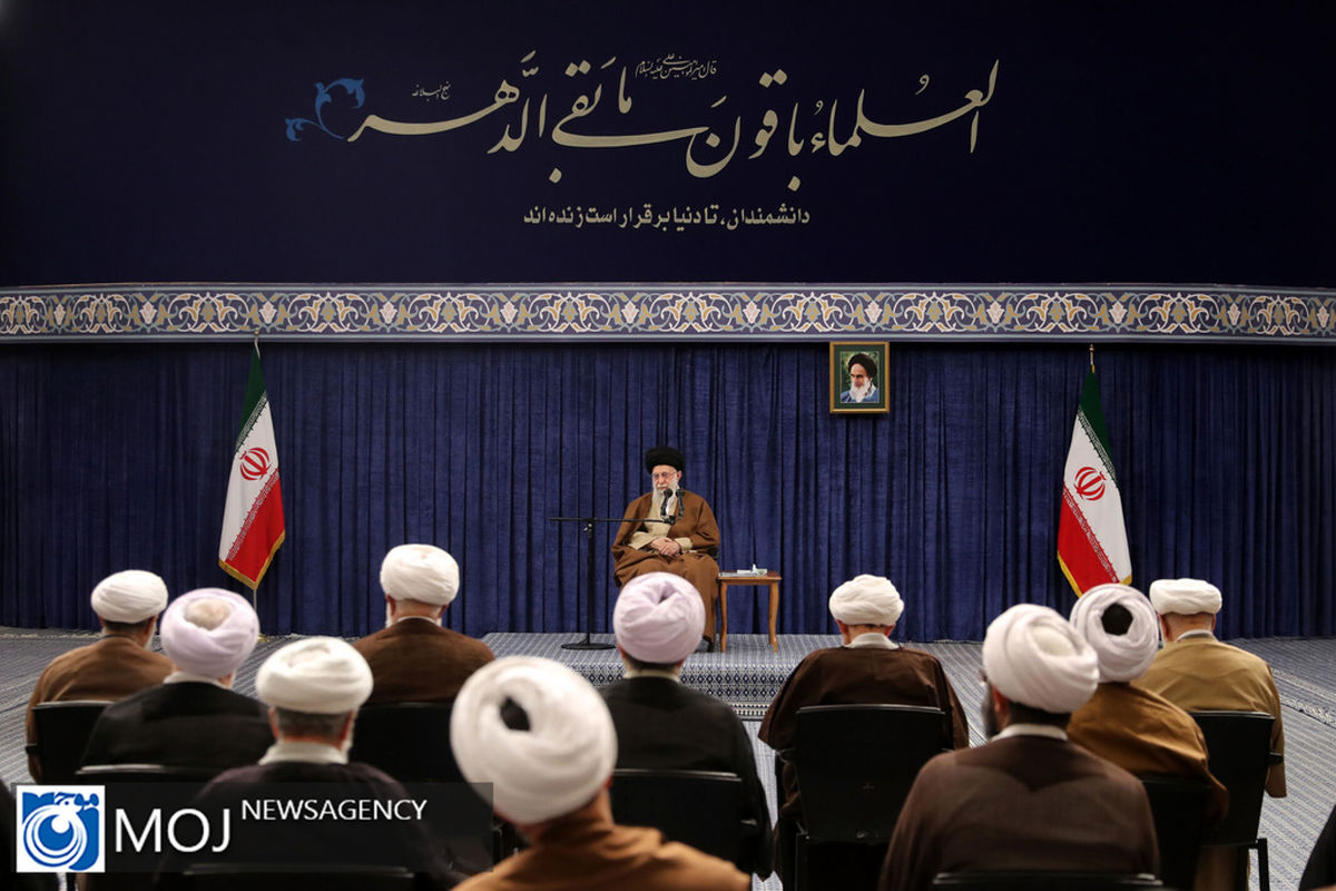 دیدار دست‌اندرکاران برگزاری کنگره بین‌المللی علامه طباطبایی با رهبر انقلاب