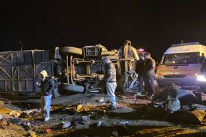 اعلام اسامی مصدومان حادثه واژگونی اتوبوس اصفهان - مشهد