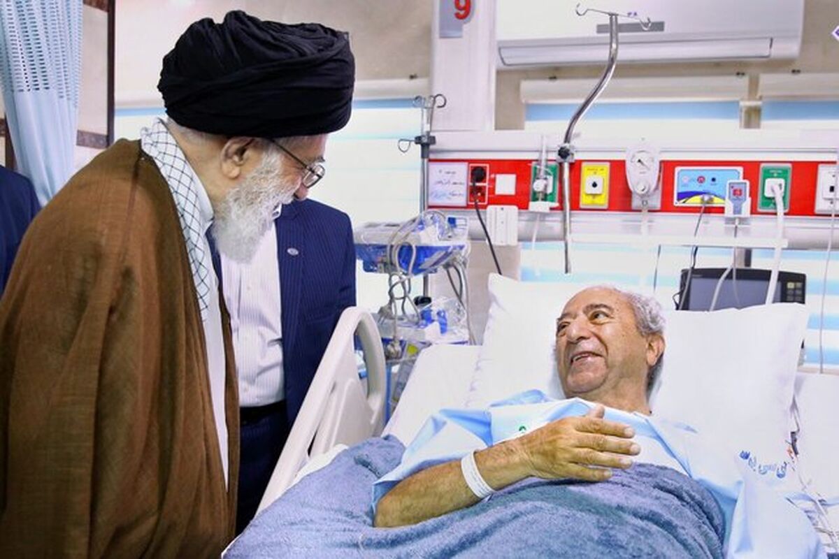 رهبر انقلاب