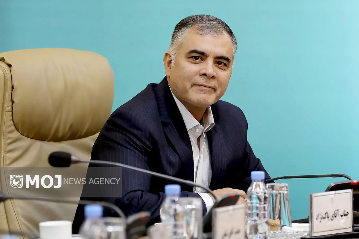 محسن پاک‌نژاد - وزیر نفت