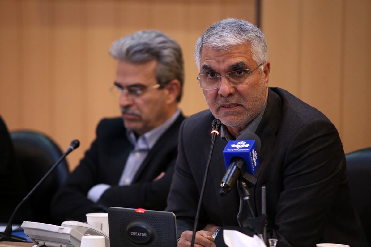 استاندار فارس در جلسه ستاد فرماندهی اقتصاد مقاومتی استان