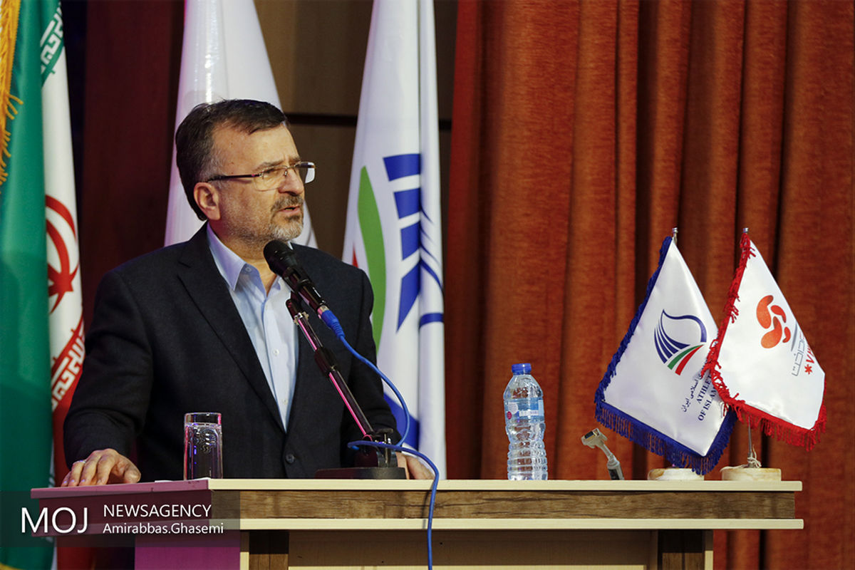 تجلیل از قهرمانان و مربیان دو و میدانی/محمدرضا داورزنی