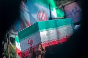 صبر و استقامت خانواده شهدا مایه عزت ملت ایران است