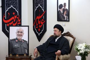 حضور یادگار امام در منزل سپهبد شهید حسین سلامی + فیلم