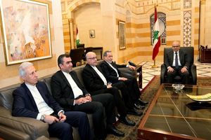 رمز پیروزی لبنان مقاومت است!