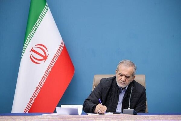 فراهم کردن منابع معتبر و فاخر برای نسل امروز که مدیران آینده‌ کشورهستند، ضروری است