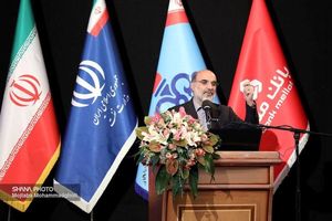 مدیرعامل هلدینگ خلیج‌فارس از عرضه سهام پتروشیمی اروند و پتروشیمی بندر امام در آینده نزدیک به بازار سرمایه خبر داد

