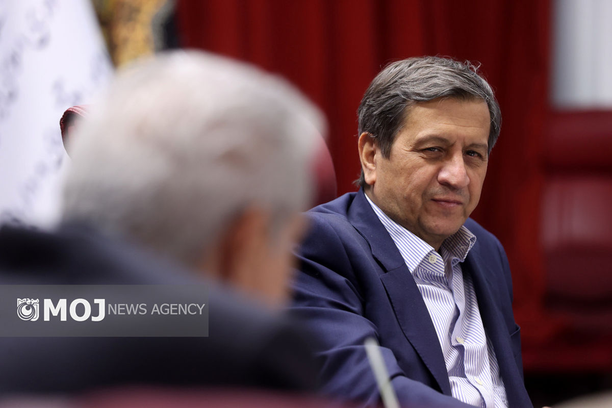 عبدالناصر همتی - وزیر امور اقتصادی و دارایی