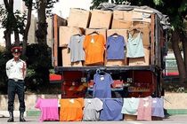 کشف 400 میلیون ریال پوشاک قاچاق در شاهین شهر 
