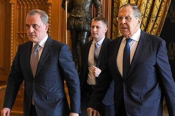 لاوروف خواستار برقراری آتش‌بس فوری در خلیج فارس شد