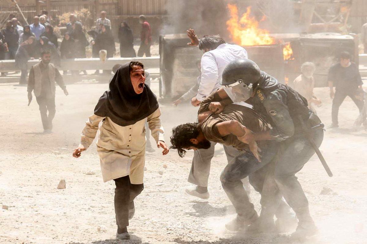 فیلم «شب، داخلی، دیوار» با کسب دو جایزه از آمریکا به اکران عمومی رفت