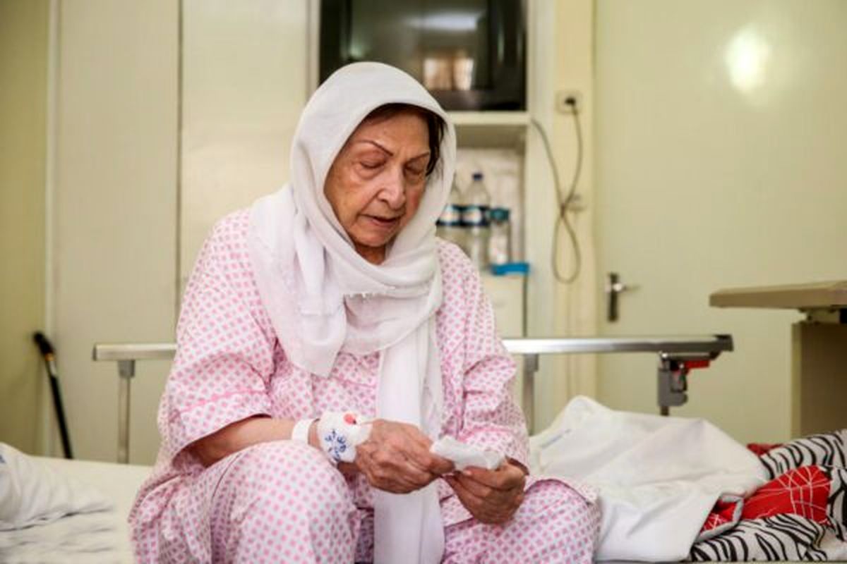 توران مهرزاد