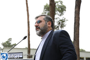 بازیگرانی که اخطار دارند در صورت بستن قرارداد جدید فیلم آنها پخش نمی شود