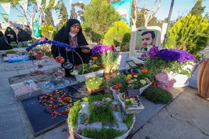 تحویل سال نو در گلستان شهدا با ویژه ‌برنامه "19:03"