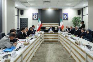 موانع تجاری و گمرکی واردات کالاهای اساسی با فوریت برطرف شود