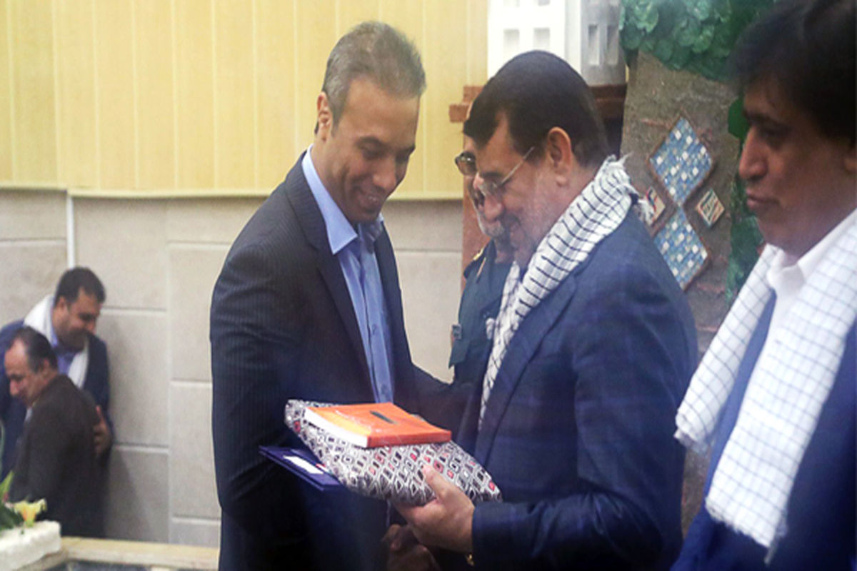 دريافت لوح تقدير مدير نمونه بسيجي، شهريور 96