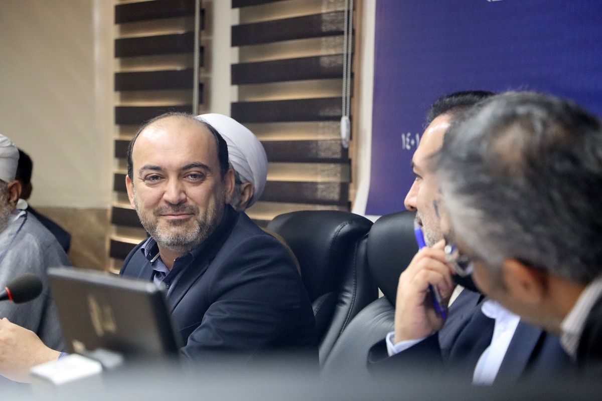 مناطق‌آزاد+حیاط خلوت+مهدی دوستی (2)