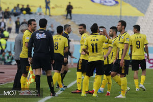 پیروزی پیکان مقابل پارس جنوبی جم