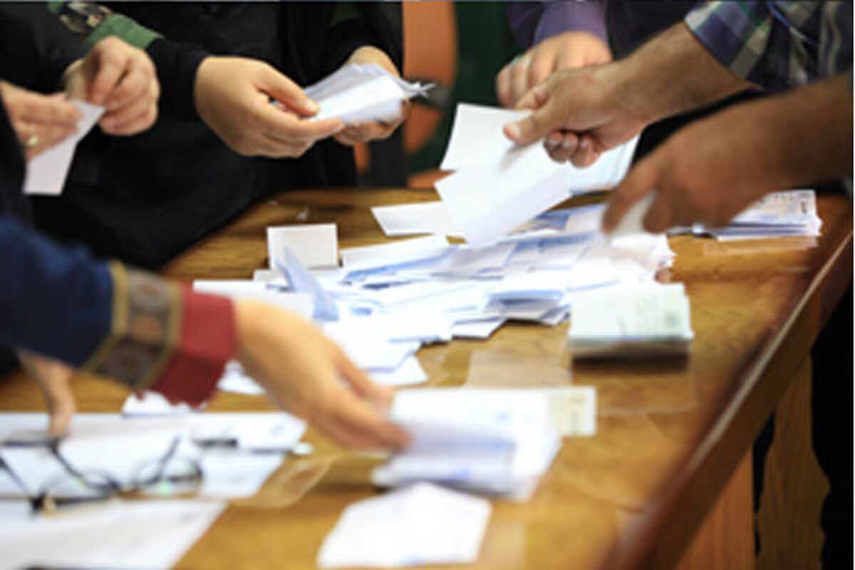 ثبت نام کاندیداهای شورای صنفی دانشگاه علوم پزشکی شیراز